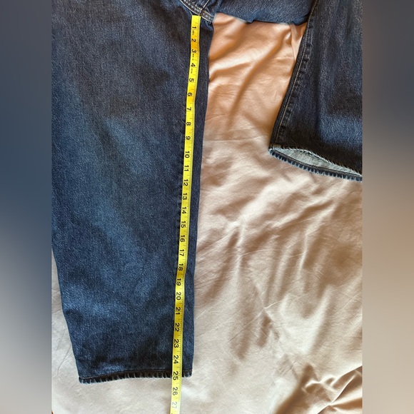 FRAME Low Slung Barrel Jeans, 100% Regenerative Cotton. Tailored. Retail: $298 - Picture 4 of 9